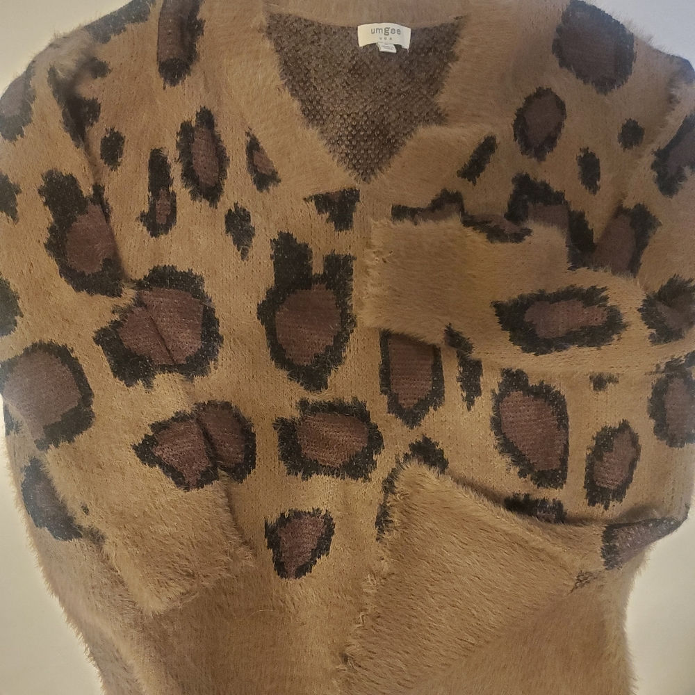 Umgee Leopold sweater